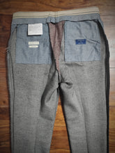 Afbeelding in Gallery-weergave laden, Suitsupply Soho pantalon bordeaux chevrons en laine et coton 48/M