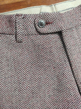 Afbeelding in Gallery-weergave laden, Suitsupply Soho pantalon bordeaux chevrons en laine et coton 48/M