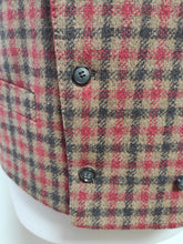 Charger l'image dans la galerie, Suitsupply gilet croisé à carreaux en laine mélangée 50