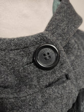 Charger l'image dans la galerie, Burberry's duffle coat gris en laine et angora 42