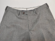 Charger l'image dans la galerie, Suitsupply pantalon gris flanelle 100% laine 48/50