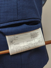 Charger l'image dans la galerie, Suitsupply gilet en laine lin et soie pied de puce 48/50