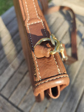 Charger l'image dans la galerie, Longchamp vintage sac à bandoulière 100% cuir