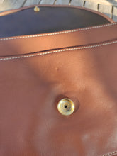 Charger l'image dans la galerie, Longchamp vintage sac à bandoulière 100% cuir