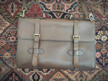 Charger l'image dans la galerie, Suitsupply cartable en cuir marron