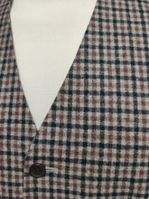 Carica l'immagine nel visualizzatore di Gallery, Suitsupply gilet à carreaux en laine et soie Ferrara 44
