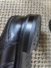Charger l'image dans la galerie, Velasca Milano derbies brogues  en cuir de veau lisse marron foncé 41 FR