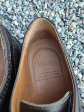 Charger l'image dans la galerie, Velasca Milano derbies brogues  en cuir de veau lisse marron foncé 41 FR