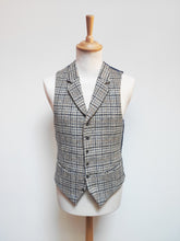 Carica l'immagine nel visualizzatore di Gallery, Suitsupply gilet de costume en tweed bleu à carreaux pure laine 44