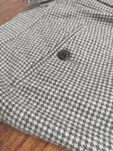 Charger l'image dans la galerie, Suitsupply pantalon à pinces pied de poule tissu Ormezzano 54/XL
