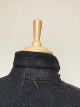Charger l'image dans la galerie, Chester Barrie X Old England pardessus vintage pure laine Made in England