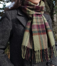 Afbeelding in Gallery-weergave laden, Walker Slater écharpe à carreaux pur cachemire