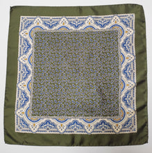 Charger l'image dans la galerie, Pochette en soie vintage paisley Made in Italy