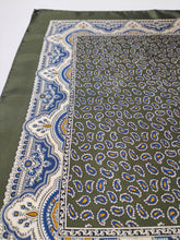 Charger l'image dans la galerie, Pochette en soie vintage paisley Made in Italy