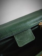 Charger l'image dans la galerie, Longchamp vintage sac à bandoulière en cuir de veau foulonné 80'S