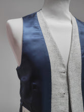 Charger l'image dans la galerie, Suitsupply gilet de costume en laine et soie Ferrara 44