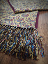 Charger l'image dans la galerie, Écharpe vintage paisley en cachemire laine et soie Made in England