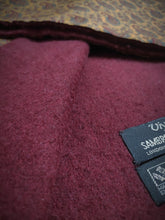 Charger l'image dans la galerie, Écharpe vintage paisley en cachemire laine et soie Made in England