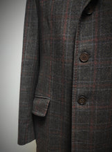 Charger l'image dans la galerie, Dormeuil manteau en laine à carreaux Prince de Galles 54