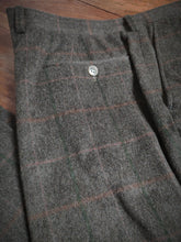 Charger l'image dans la galerie, Pantalon à pinces vintage à carreaux fenêtre "Jockey Club" Made in France
