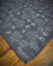 Charger l'image dans la galerie, Hackett London pochette 100% laine à motif floral