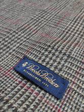 Afbeelding in Gallery-weergave laden, Brooks Brothers écharpe à carreaux Prince de Galles 100% lambswool