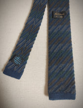 Charger l'image dans la galerie, Cravate maille vintage 100% lambswool Made in Italy