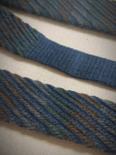 Charger l'image dans la galerie, Cravate maille vintage 100% lambswool Made in Italy