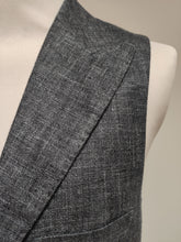 Carica l'immagine nel visualizzatore di Gallery, Suitsupply gilet de costume modèle Veneto en coton et lin 48/50