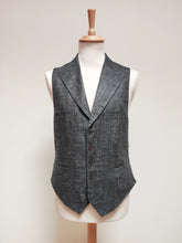 Carica l'immagine nel visualizzatore di Gallery, Suitsupply gilet de costume modèle Veneto en coton et lin 48/50