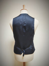 Afbeelding in Gallery-weergave laden, Suitsupply gilet de costume à carreaux en pure laine mélangée S/46