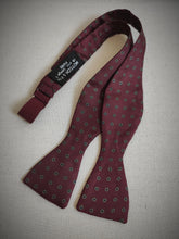 Carica l'immagine nel visualizzatore di Gallery, Motsch & Fils noeud papillon bordeaux vintage à motif géométrique Made in France