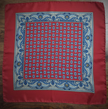 Charger l'image dans la galerie, Pochette rouge vintage à motif géométrique Made in Italy