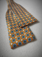 Charger l'image dans la galerie, Nœud papillon vintage orange en pure soie Made in France