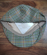 Charger l'image dans la galerie, Lock & Co Hatters London casquette en laine pied de coq taille 56