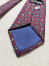 Carica l'immagine nel visualizzatore di Gallery, Hill & Drake cravate en soie à motif floral Made in England