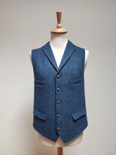 Charger l'image dans la galerie, Harris Tweed X Carl Gross gilet bleu en pure laine vierge 54