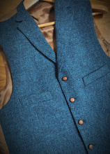 Charger l'image dans la galerie, Harris Tweed X Carl Gross gilet bleu en pure laine vierge 54