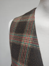 Charger l'image dans la galerie, Paul Smith gilet à carreaux en laine Made in Belgium 52