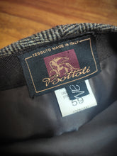 Charger l'image dans la galerie, Casquette en laine à chevrons Made in Italy Taille 59