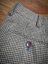 Afbeelding in Gallery-weergave laden, PT01 pantalon pied de poule 100% laine vierge super 100'S 48