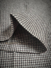 Afbeelding in Gallery-weergave laden, PT01 pantalon pied de poule 100% laine vierge super 100'S 48