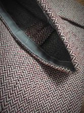 Afbeelding in Gallery-weergave laden, Suitsupply Soho pantalon bordeaux chevrons en laine et coton 48/M