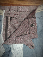 Afbeelding in Gallery-weergave laden, Suitsupply Soho pantalon bordeaux chevrons en laine et coton 48/M