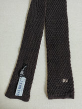 Charger l'image dans la galerie, Nina Ricci Paris cravate tricot vintage en alpaga et laine