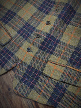 Afbeelding in Gallery-weergave laden, De Fursac X Harris Tweed gilet à carreaux en pure laine 54/56