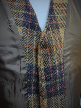 Afbeelding in Gallery-weergave laden, De Fursac X Harris Tweed gilet à carreaux en pure laine 54/56