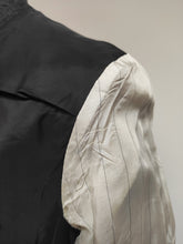 Afbeelding in Gallery-weergave laden, Façonnable costume croisé gris en laine et cachemire 46