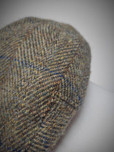 Charger l'image dans la galerie, Harris Tweed casquette plate en pure laine à carreaux XL