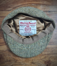 Charger l'image dans la galerie, Harris Tweed casquette plate en laine à chevrons 58